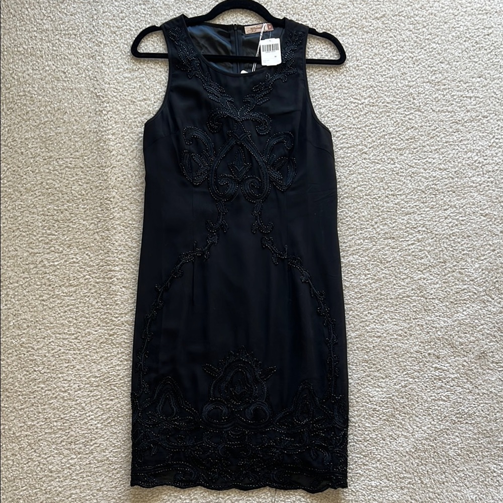 Black Sleeveless Sheath Midi Dress